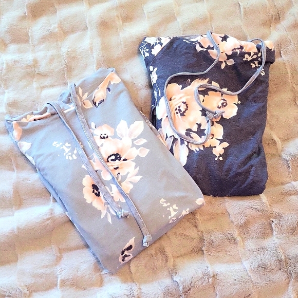Unbranded Tops - 🌸Softest Florals Hoodies w/ Kangaroo Pocket - 2 Pc Bundle 🌸 Size Small